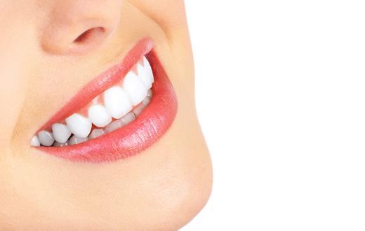 美白牙齿有妙招 这些方法助你牙齿白白